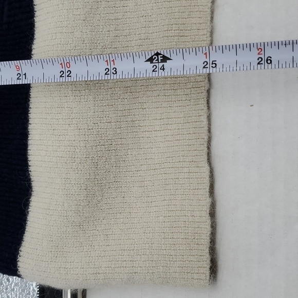 Banana Republic Mohair Blend Sweater Size Medium - Picture 6 of 12